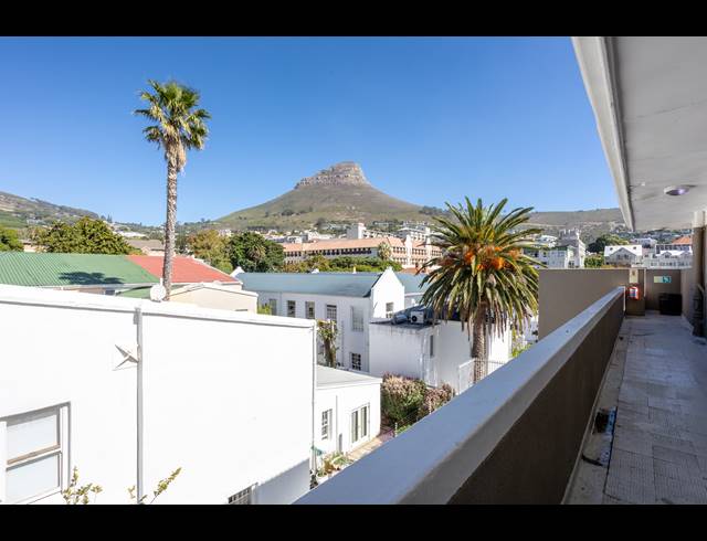 1 BEDROOM FLAT TO LET IN GARDENS